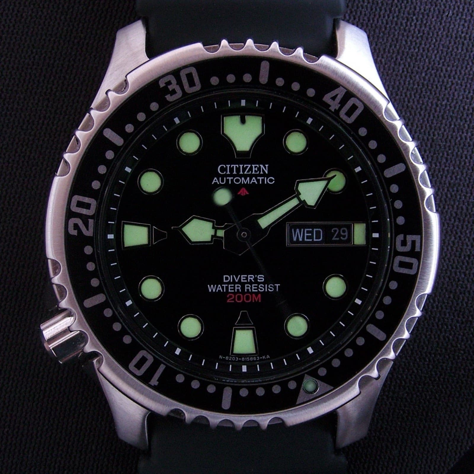 Citizen NH9131-73L: Dalga Desenli Mavi Kadranlı Otomatik Saat